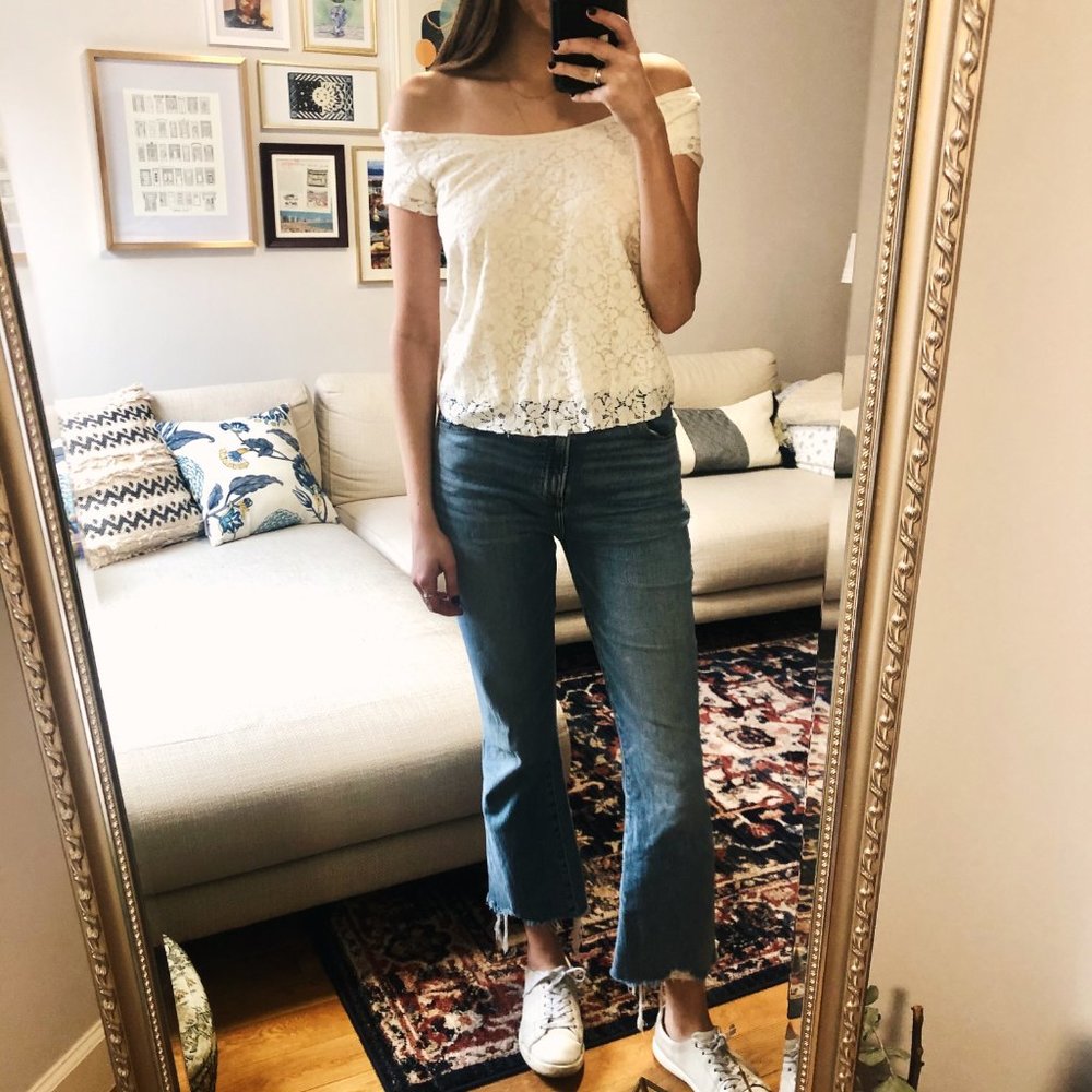 White Lace Top - Off or on shoulder! Size XS/S